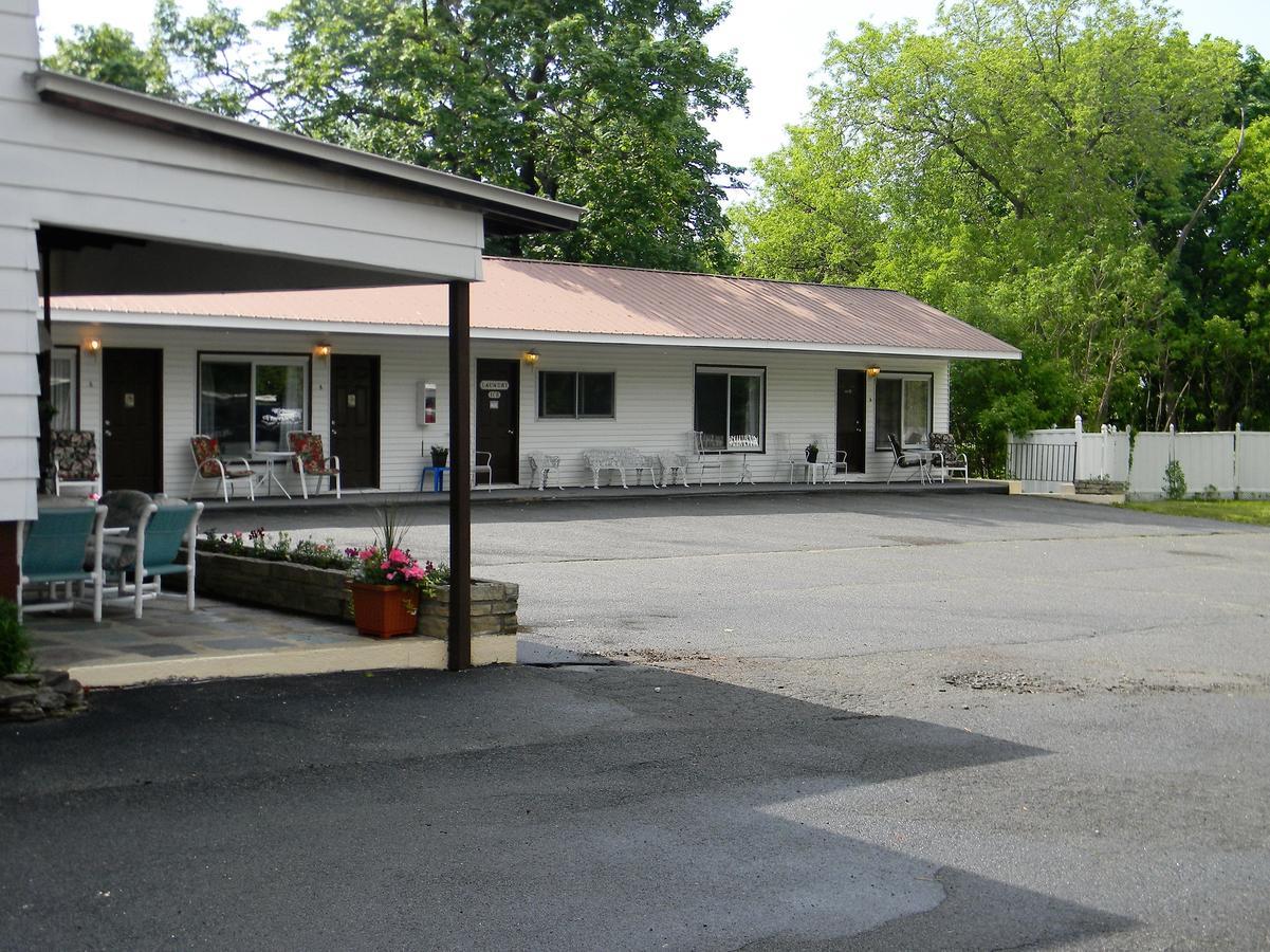 Ticonderoga The Stone House Motel & Motor Lodge المظهر الخارجي الصورة
