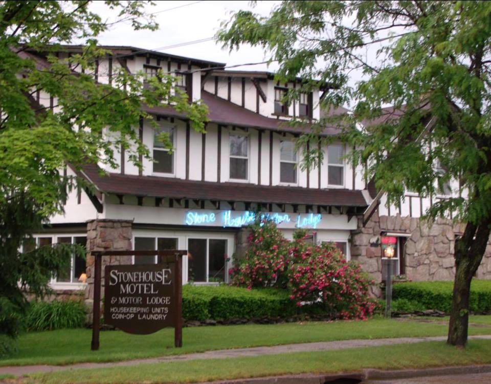 Ticonderoga The Stone House Motel & Motor Lodge المظهر الخارجي الصورة